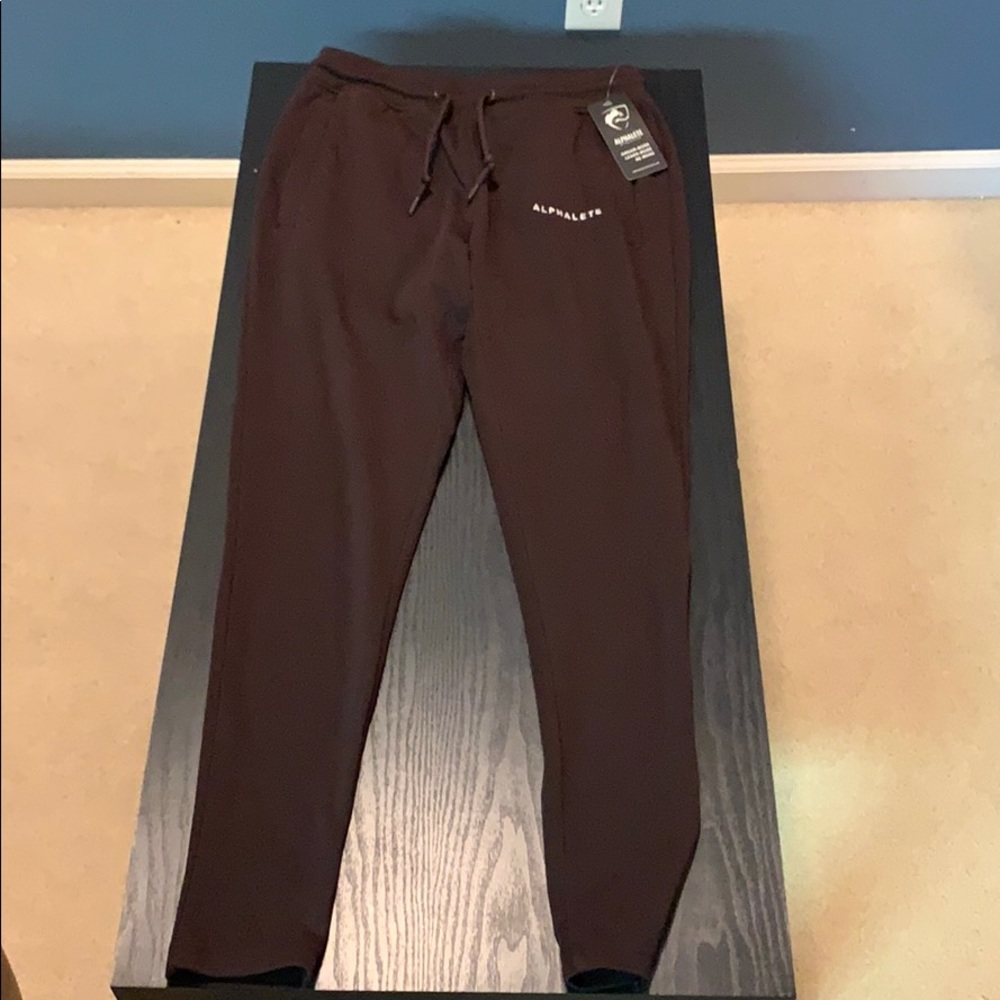 Alphalete joggers